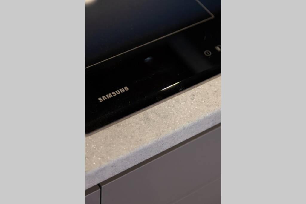 Lazzi - A.C. - Wi-Fi - Flexyrent Apartment Milan Luaran gambar