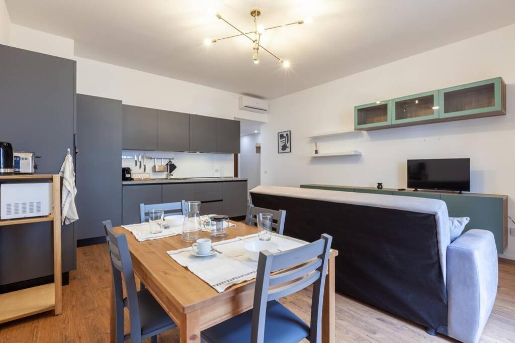 Lazzi - A.C. - Wi-Fi - Flexyrent Apartment Milan Luaran gambar