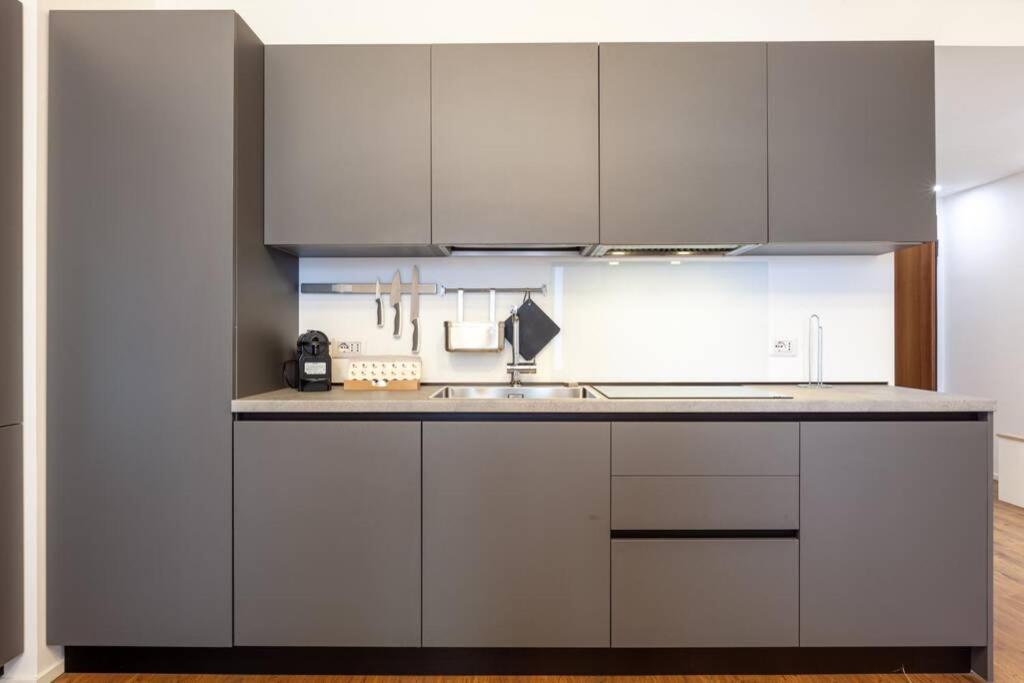 Lazzi - A.C. - Wi-Fi - Flexyrent Apartment Milan Luaran gambar